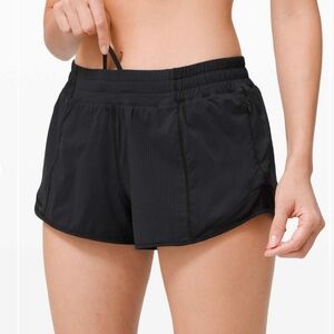 Lululemon Black Hotty Hot Shorts Low Rise 2.5 Size 0